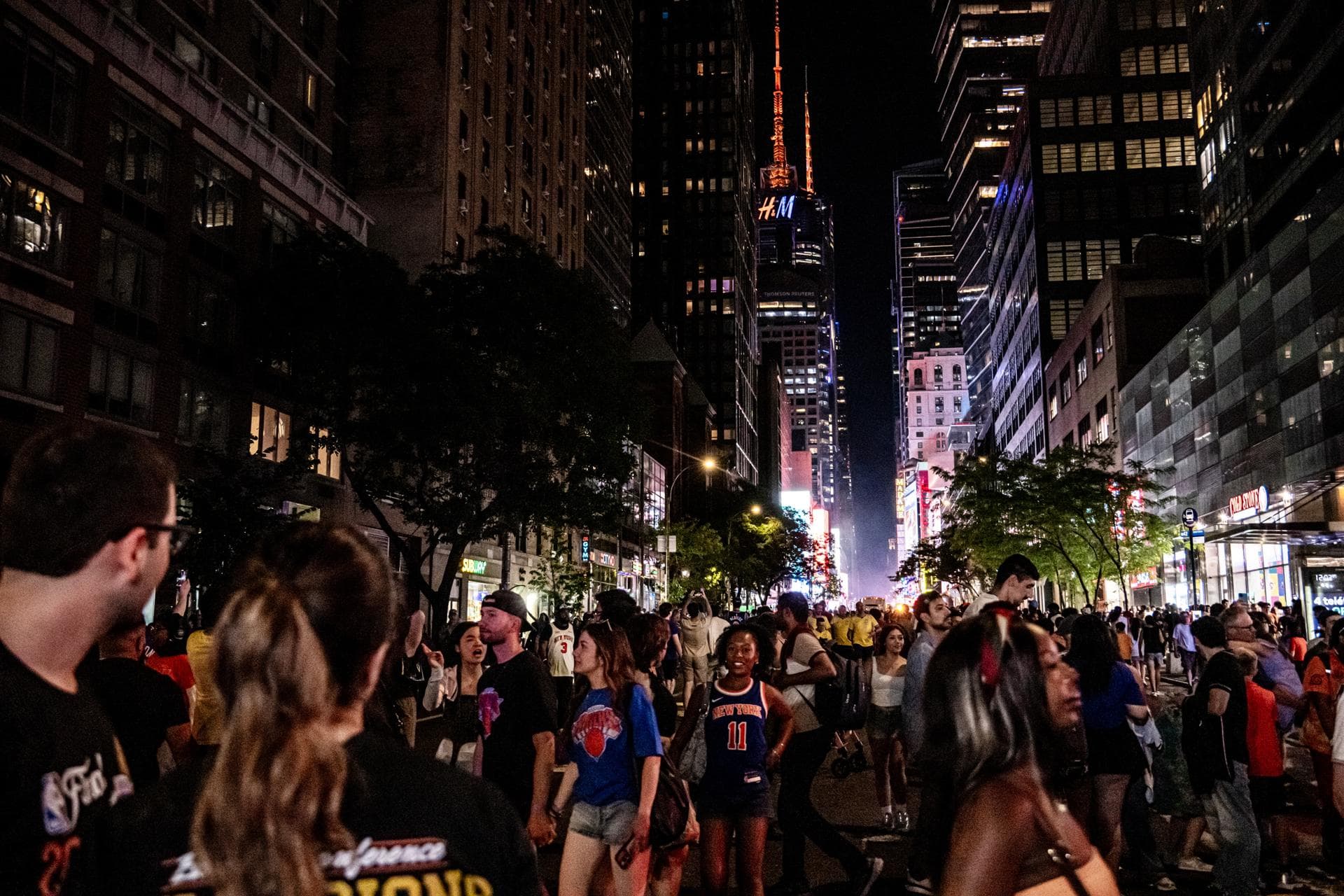 63 personas detenidas en Nueva York tras la histórica victoria de los Knicks