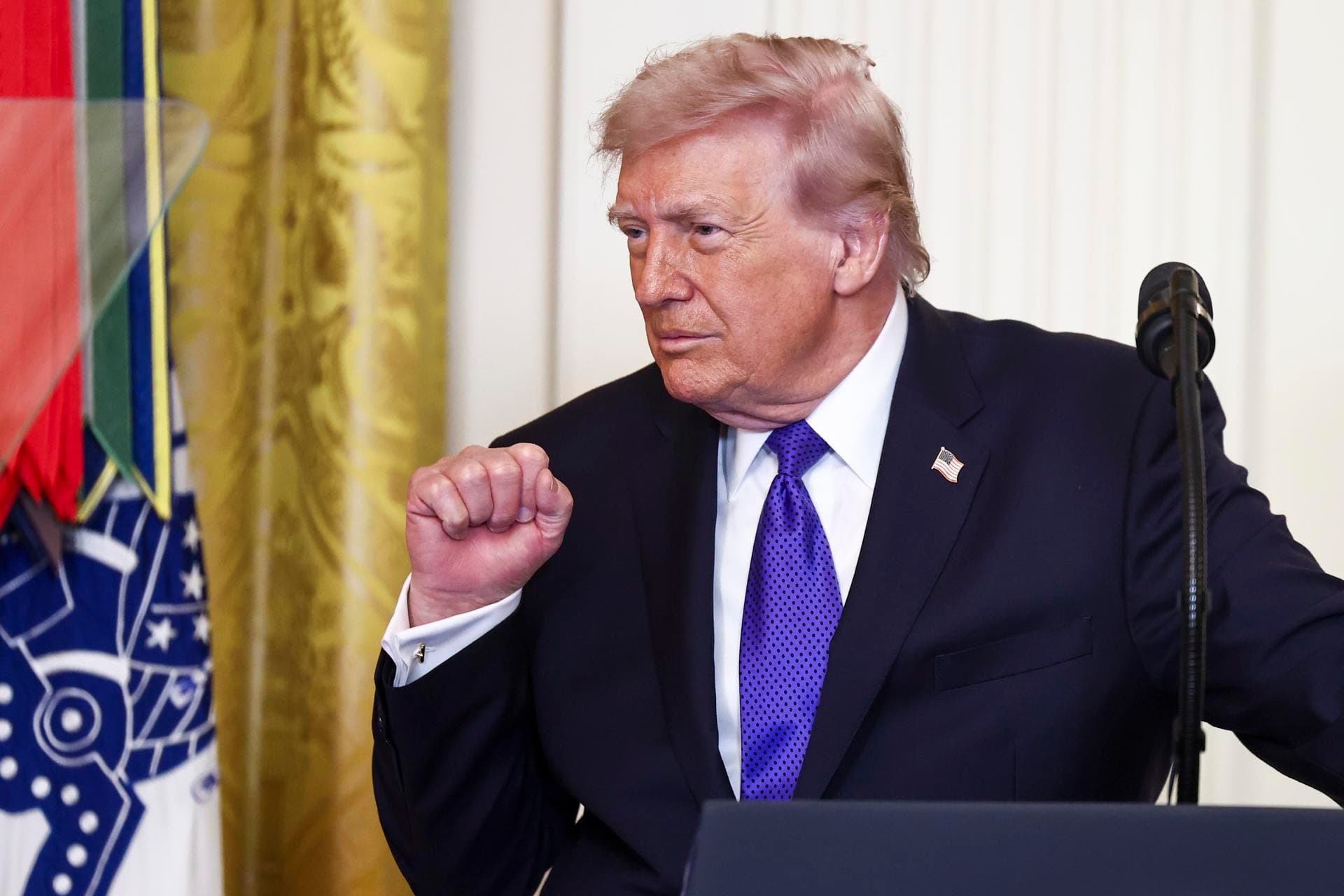 Trump dice que "pronto" se sabrá su respuesta por el ataque a la Embajada de EEUU en Riad