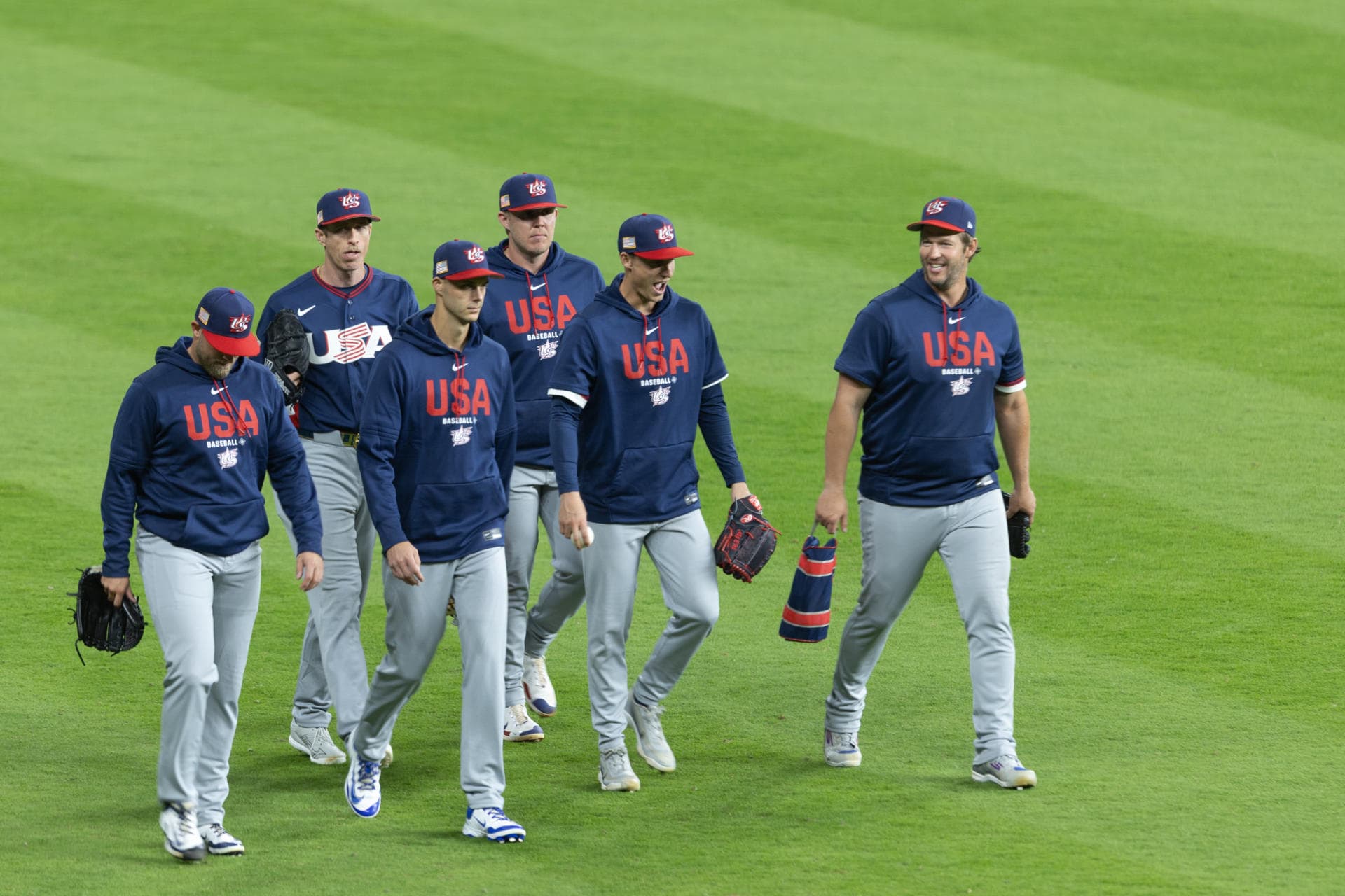 Estados Unidos derrota a Canadá y se medirá a República Dominicana en semifinales