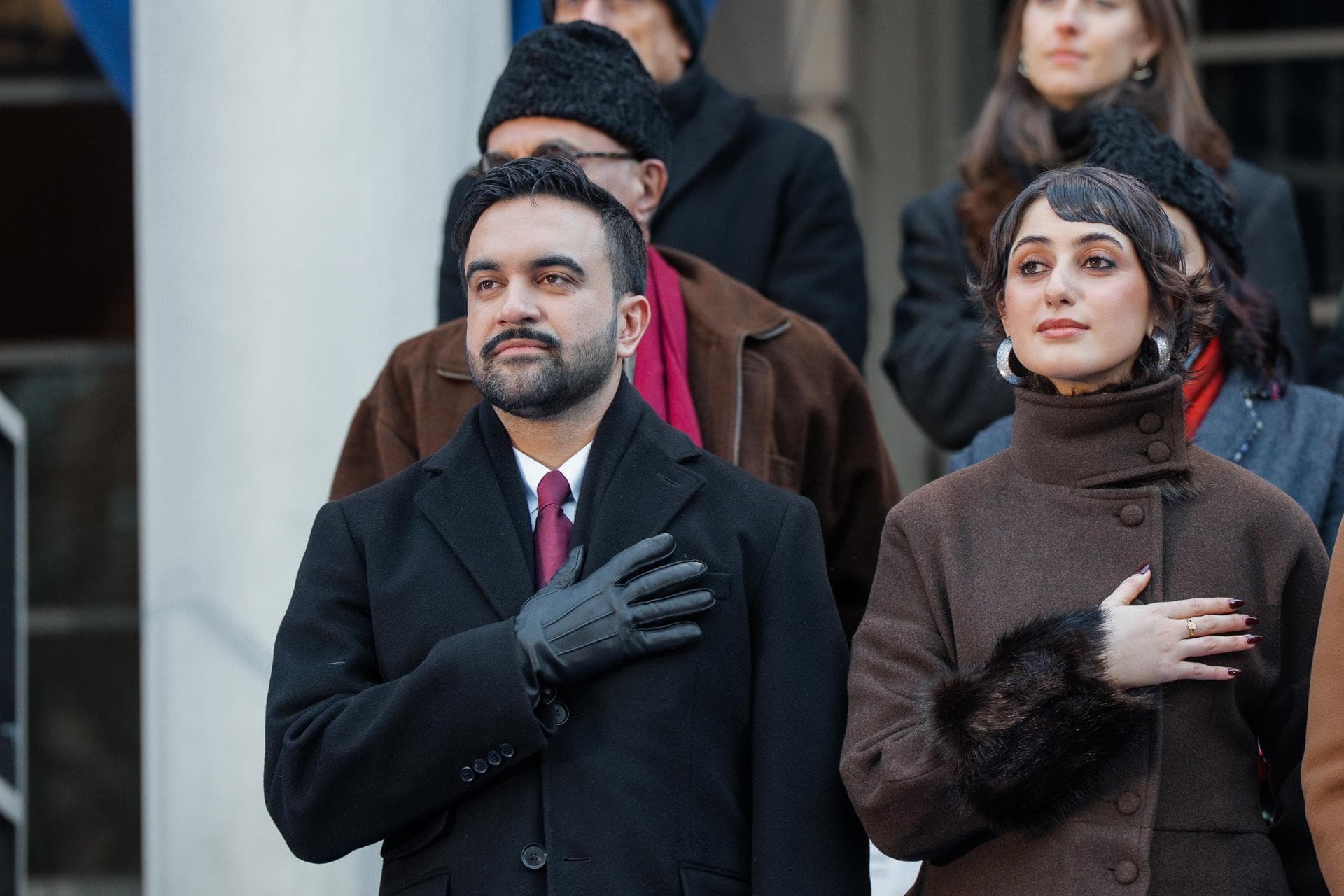 Nueva York gira a la izquierda: Mamdani revoca órdenes previas y apuesta por el control gubernamental