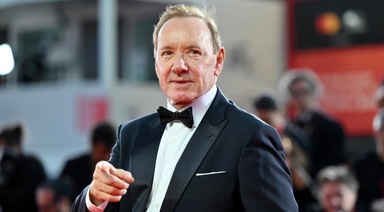 Kevin Spacey pacta con tres hombres para evitar un juicio por agresión sexual en Londres
