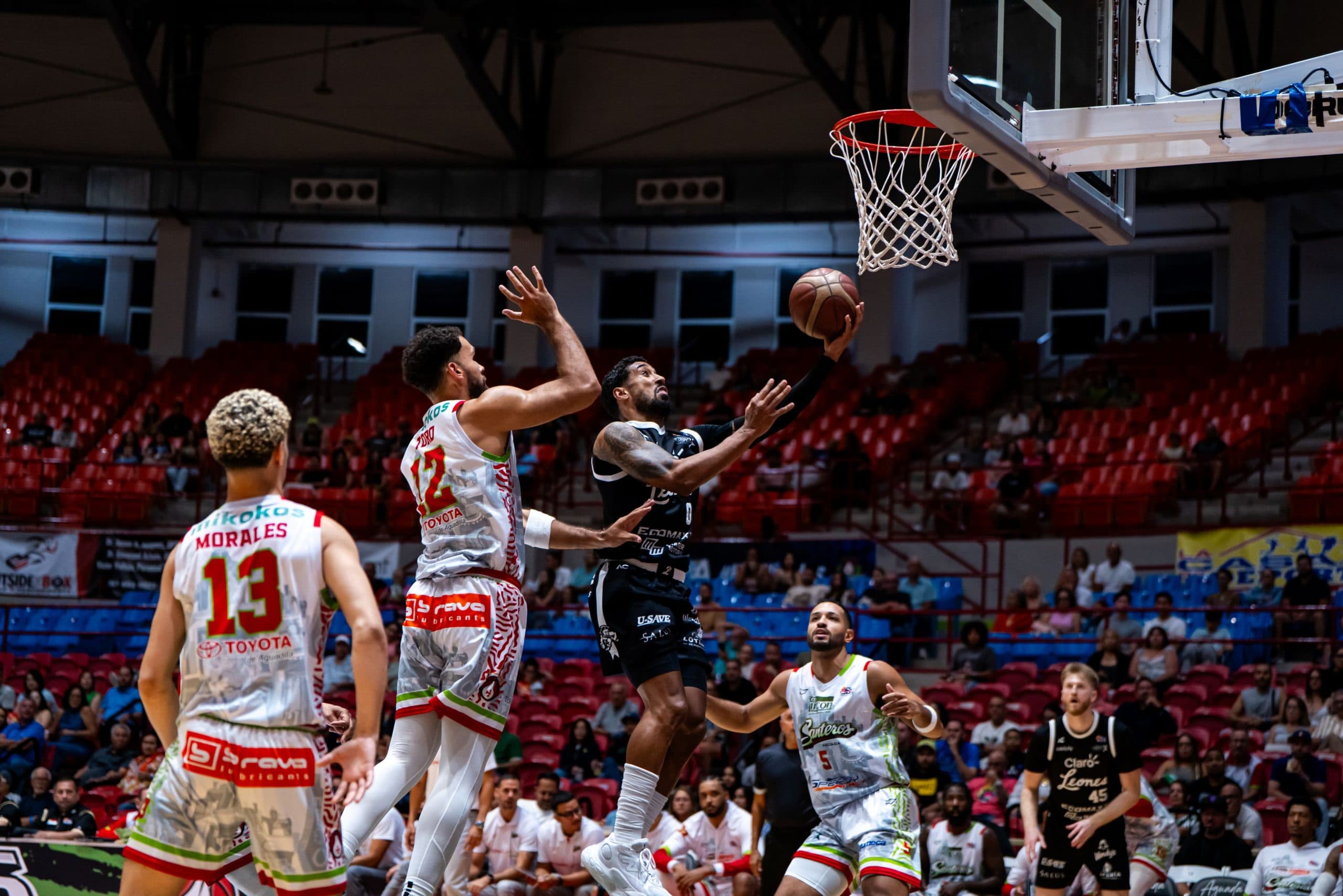 Indios y Leones con victorias en el BSN