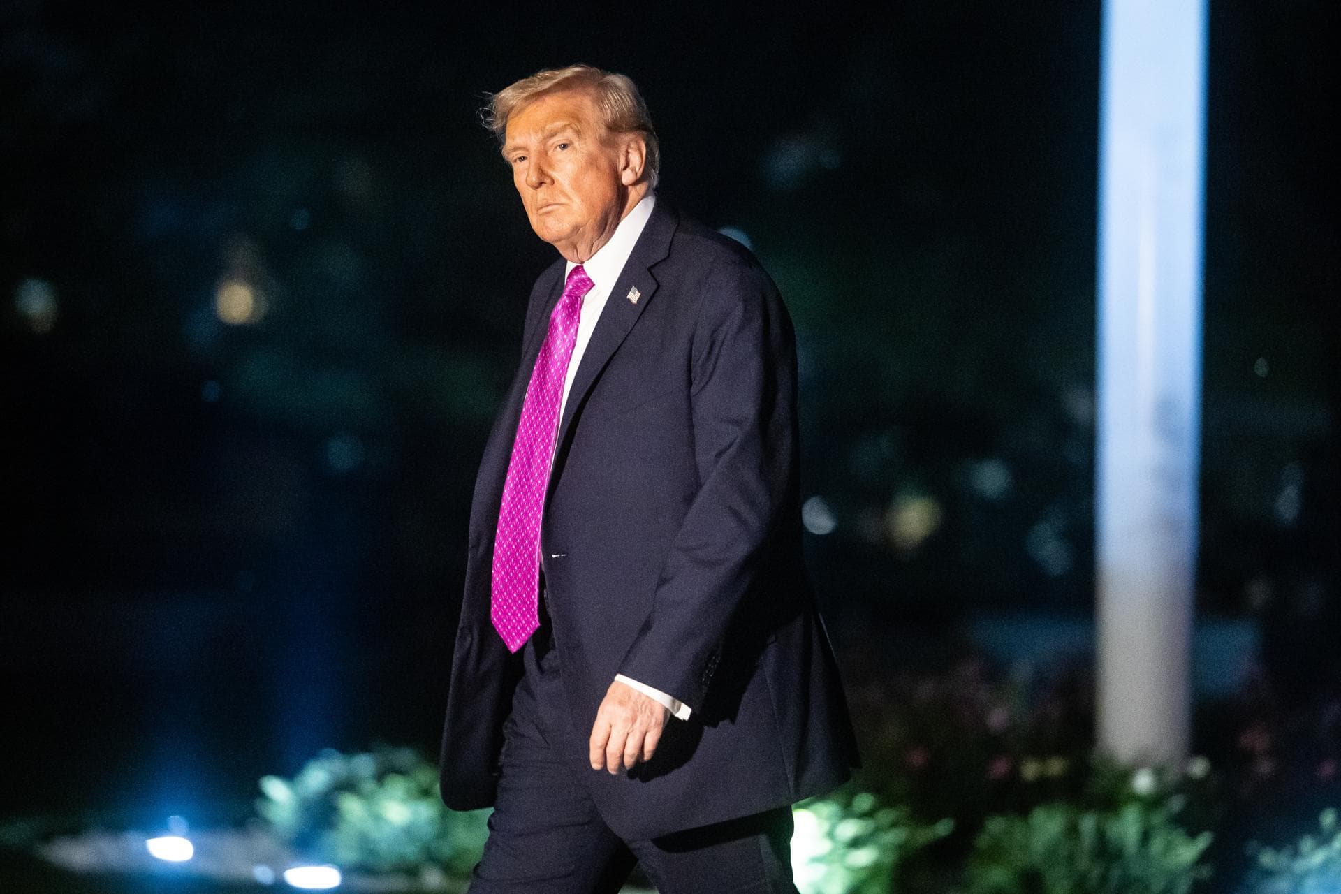 Trump pide al FED un recorte de tipos "mayor del que tenía en mente"