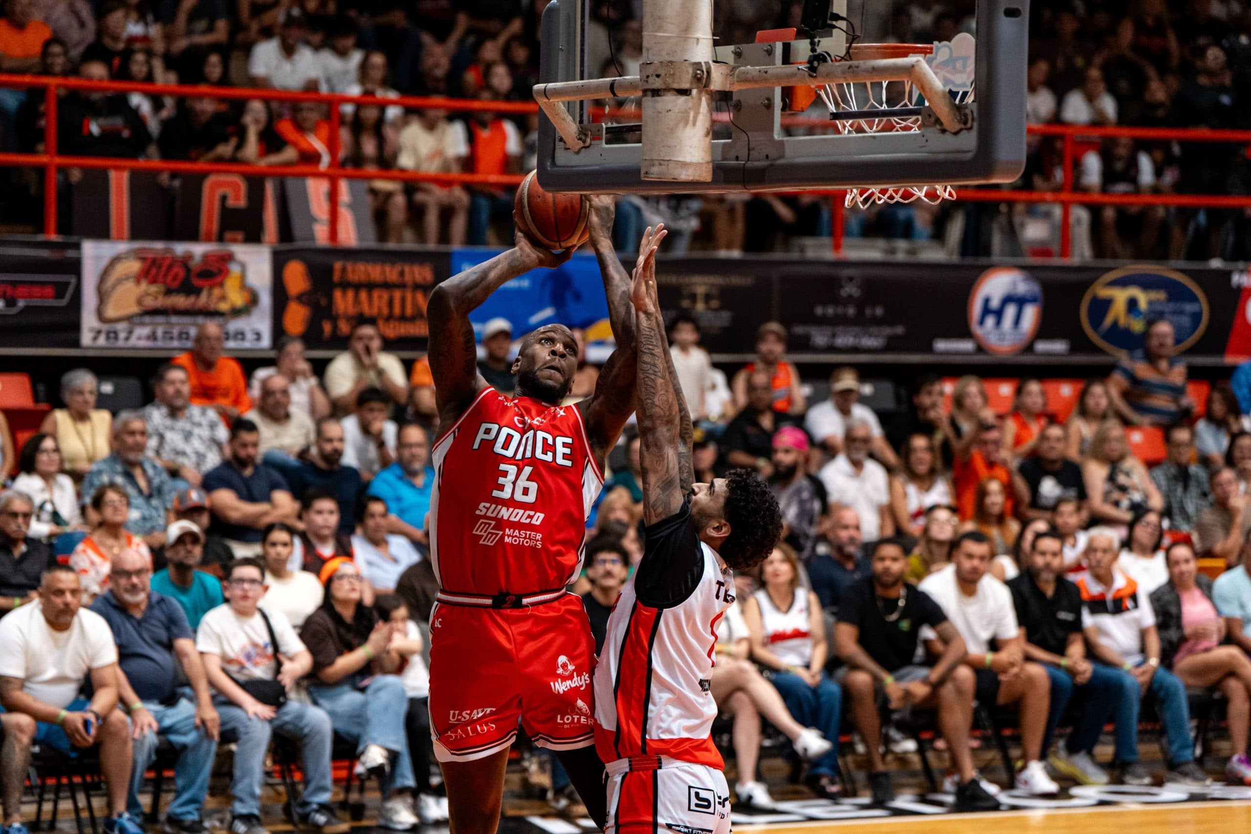 Leones y Cangrejeros con victorias en el BSN