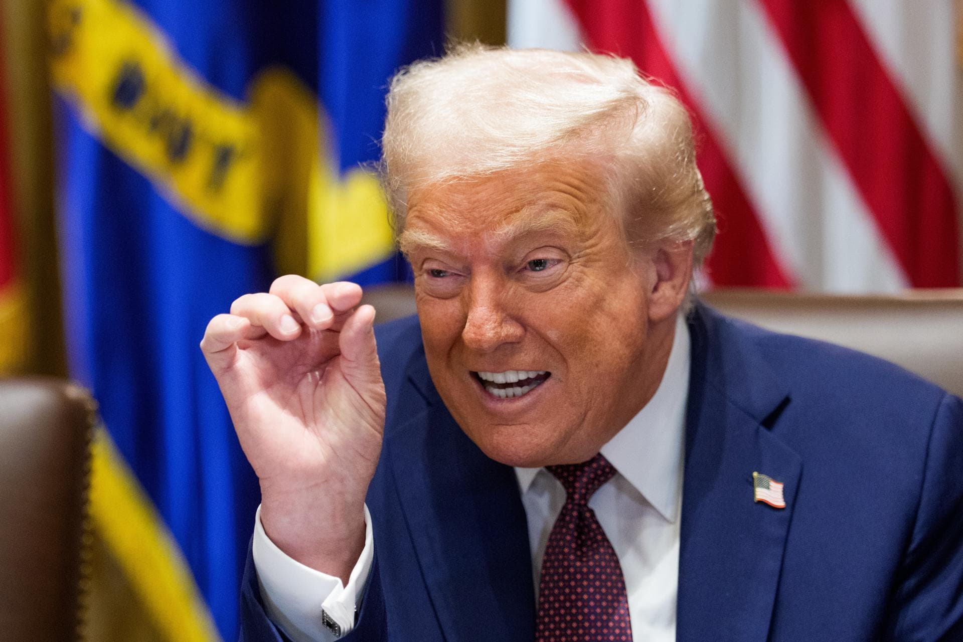 Trump busca frenar ayuda exterior aprobada por el Congreso