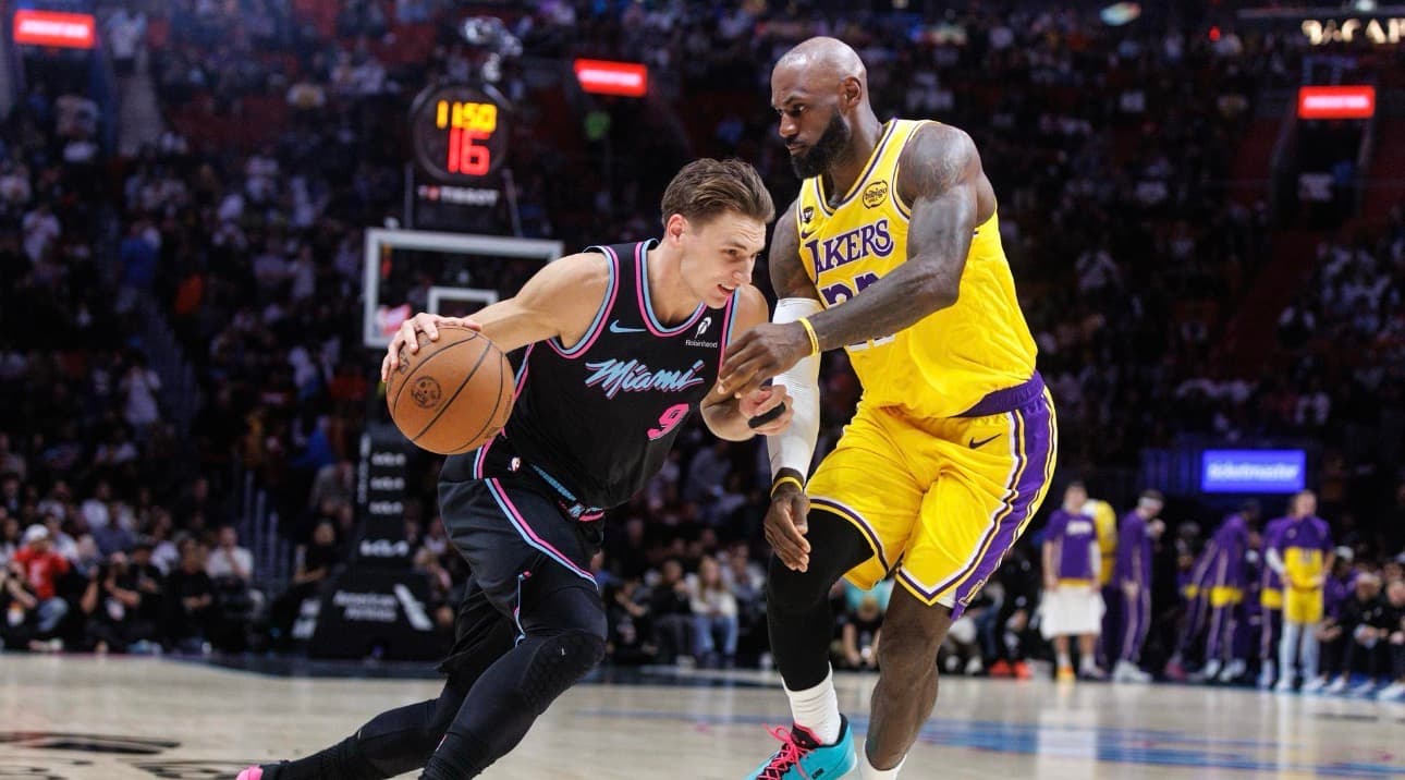 LeBron James iguala el récord de Robert Parish y disputa su partido 1.611 en la NBA