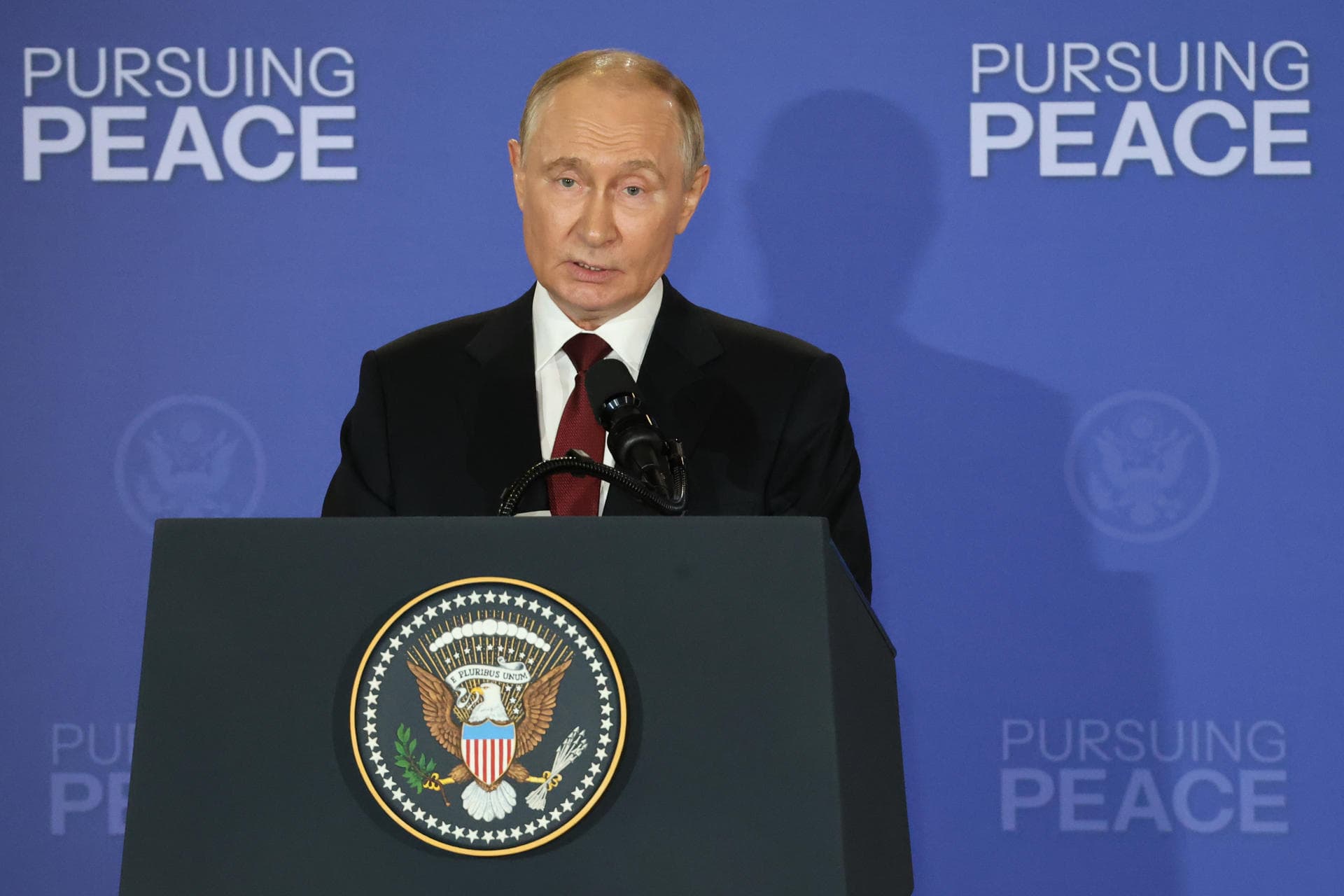 Putin preside un país en permanente estado de emergencia