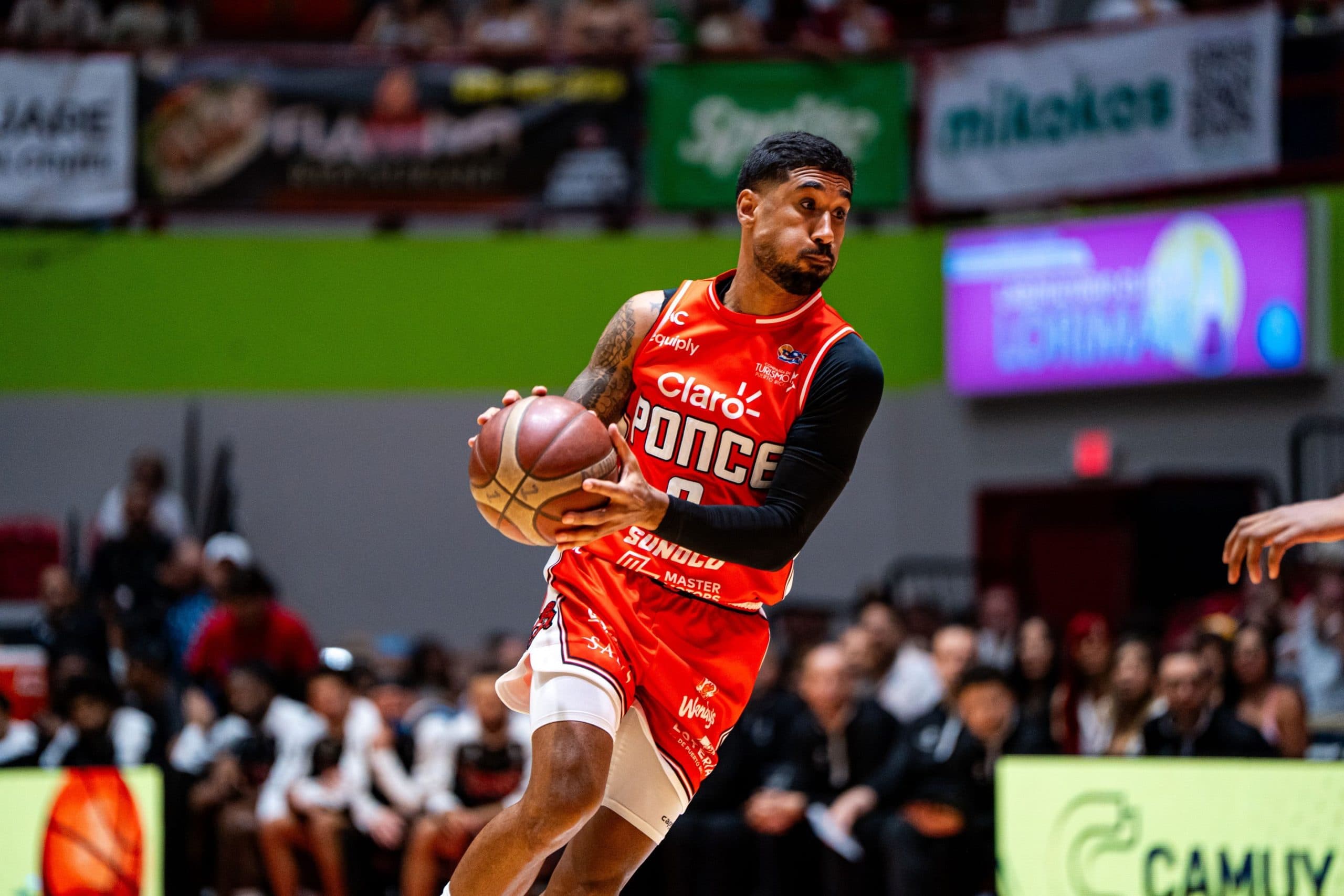Leones fuerzan un sexto partido