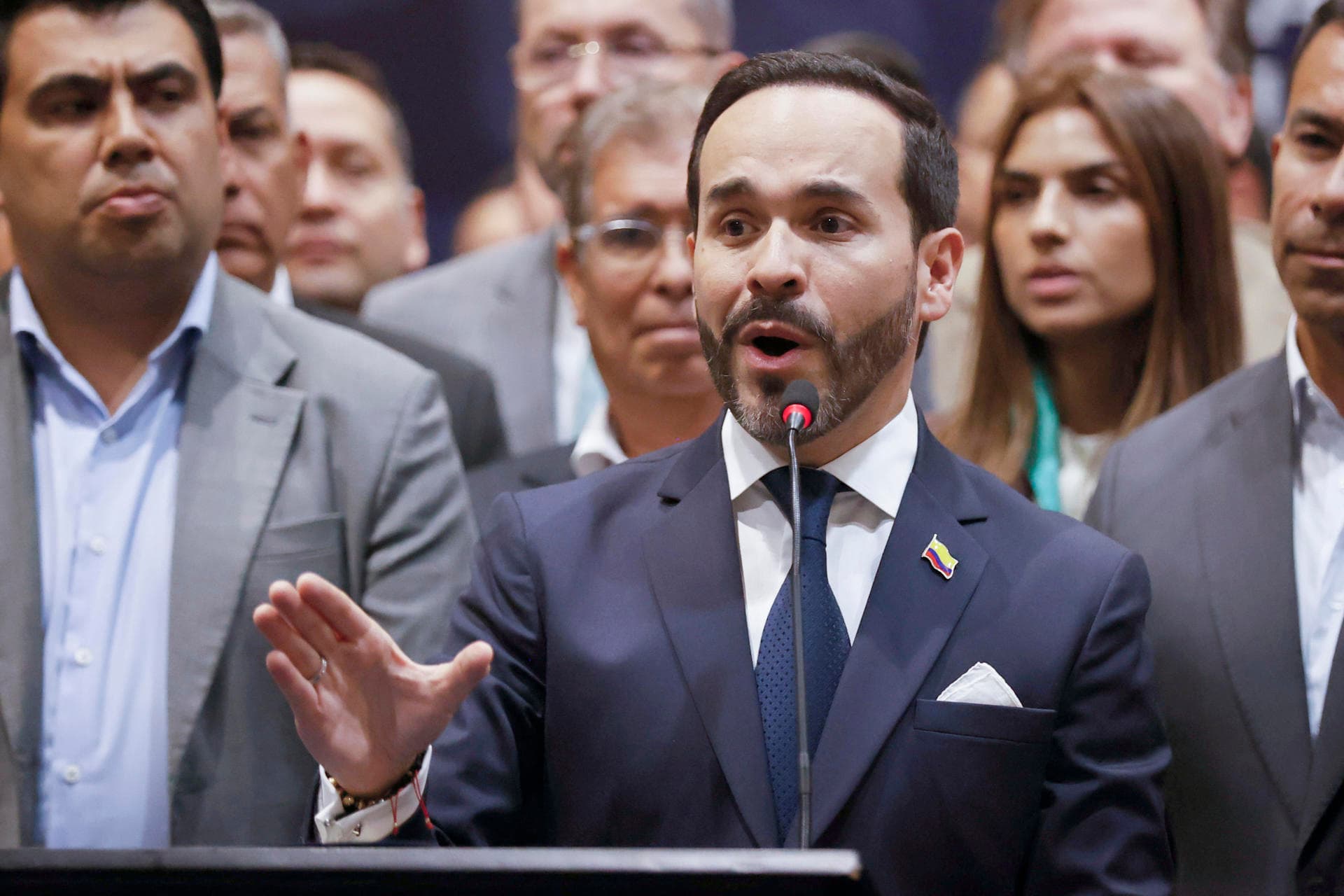 Abelardo de la Espriella, el fenómeno que sacude las formas de la política en Colombia