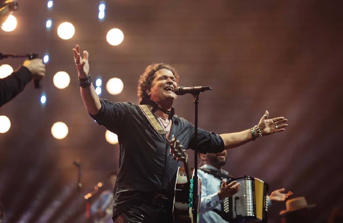 Carlos Vives finalizó la primera parte de su gira “Tour al Sol” en el Coliseo de Puerto Rico