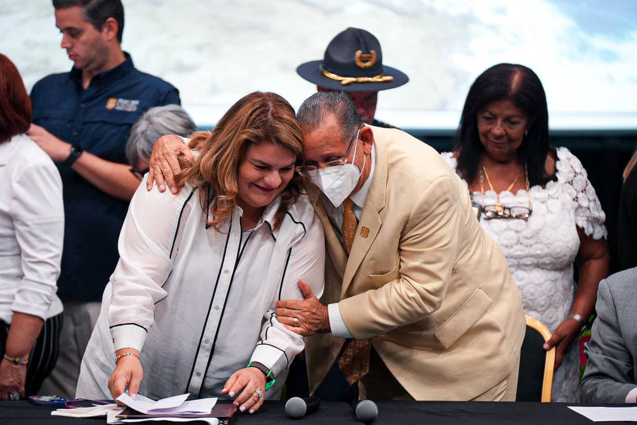 Jenniffer González atiende las necesidades de Dorado  