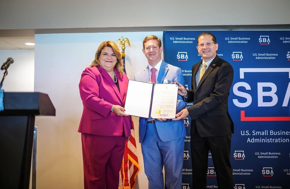 SBA reconoce a empresarios locales durante semana nacional