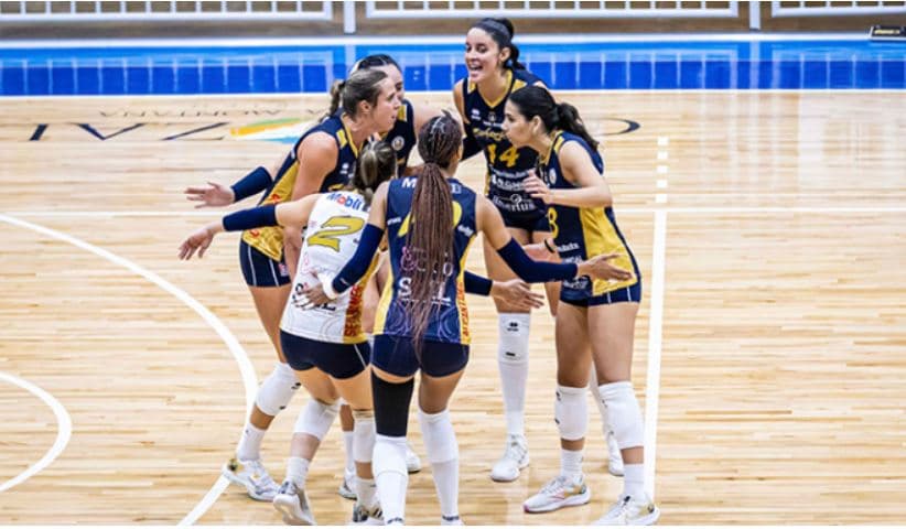 Cangrejeras van a los Cuartos de Final