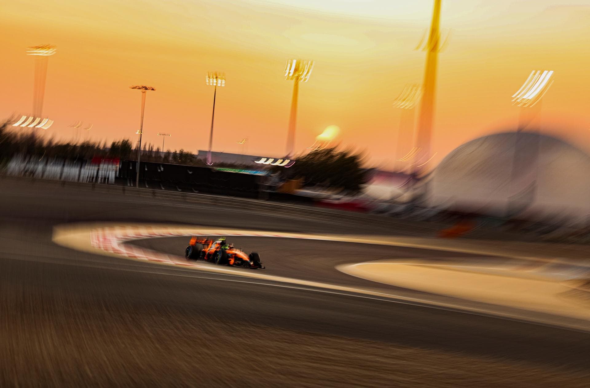 Norris, el más rápido en Baréin por delante de Verstappen y Leclerc