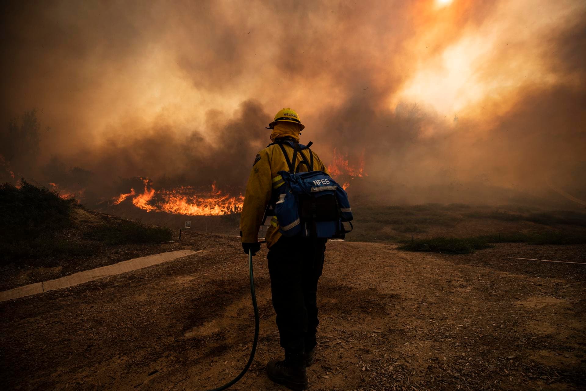 Miles de rayos provocan una nueva ola de incendios en California