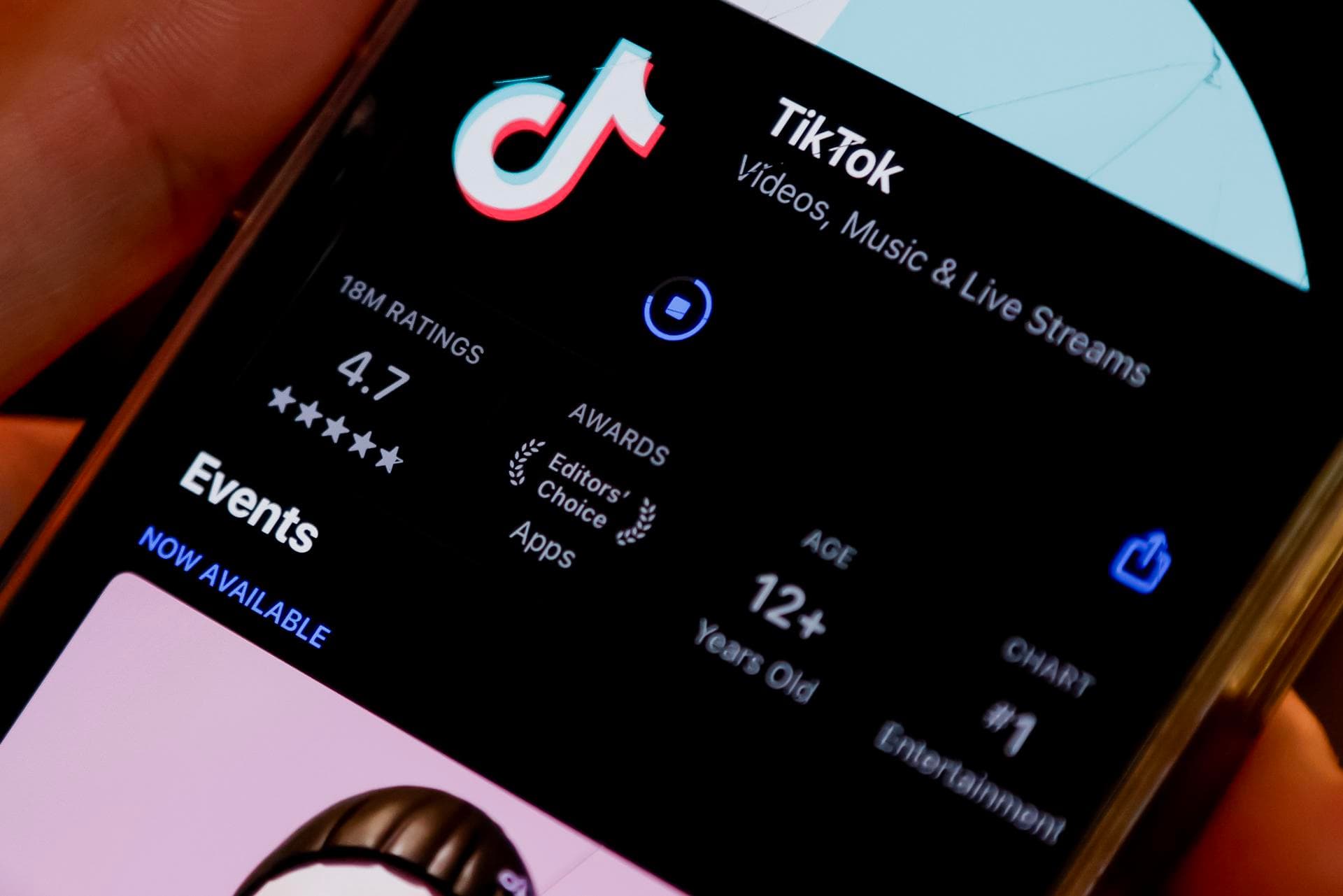 Hollywood contra las IA, Trump cobra por TikTok y otros clics tecnológicos en América