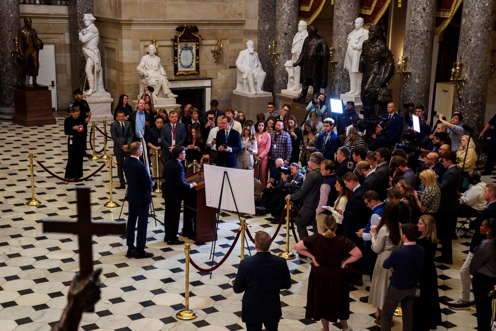 El Senado de EE.UU. rechaza dos nuevos intentos para reabrir el Gobierno federal