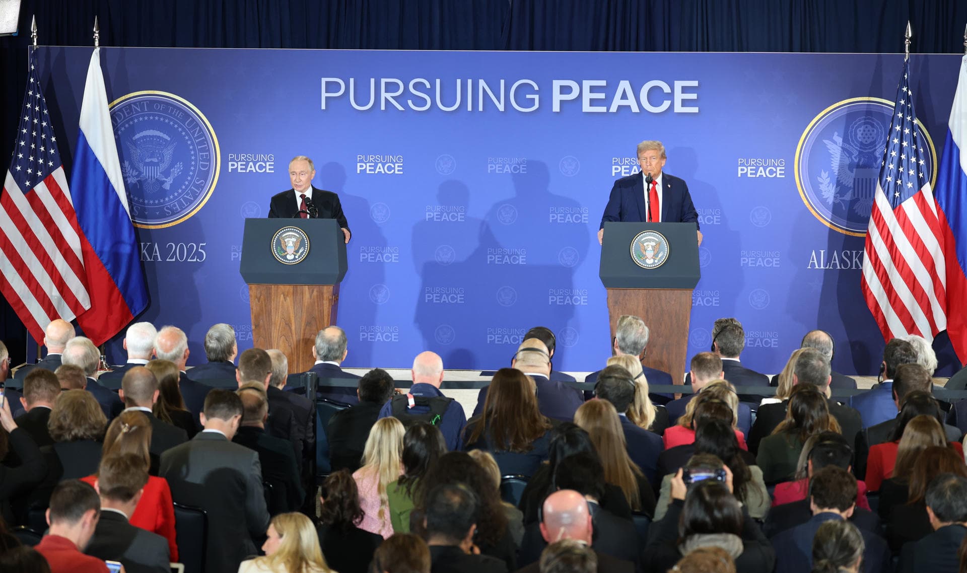Concluye la reunión entre Trump y Putin sin acuerdo