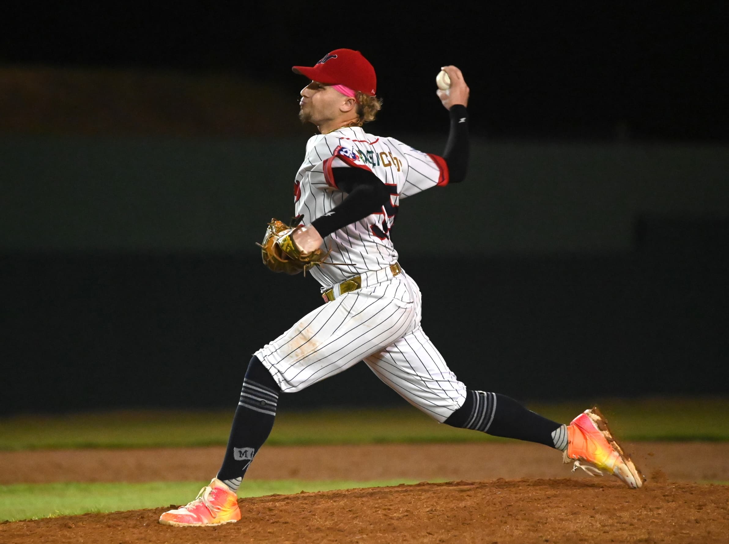 Juncos empata la final de la Doble A 