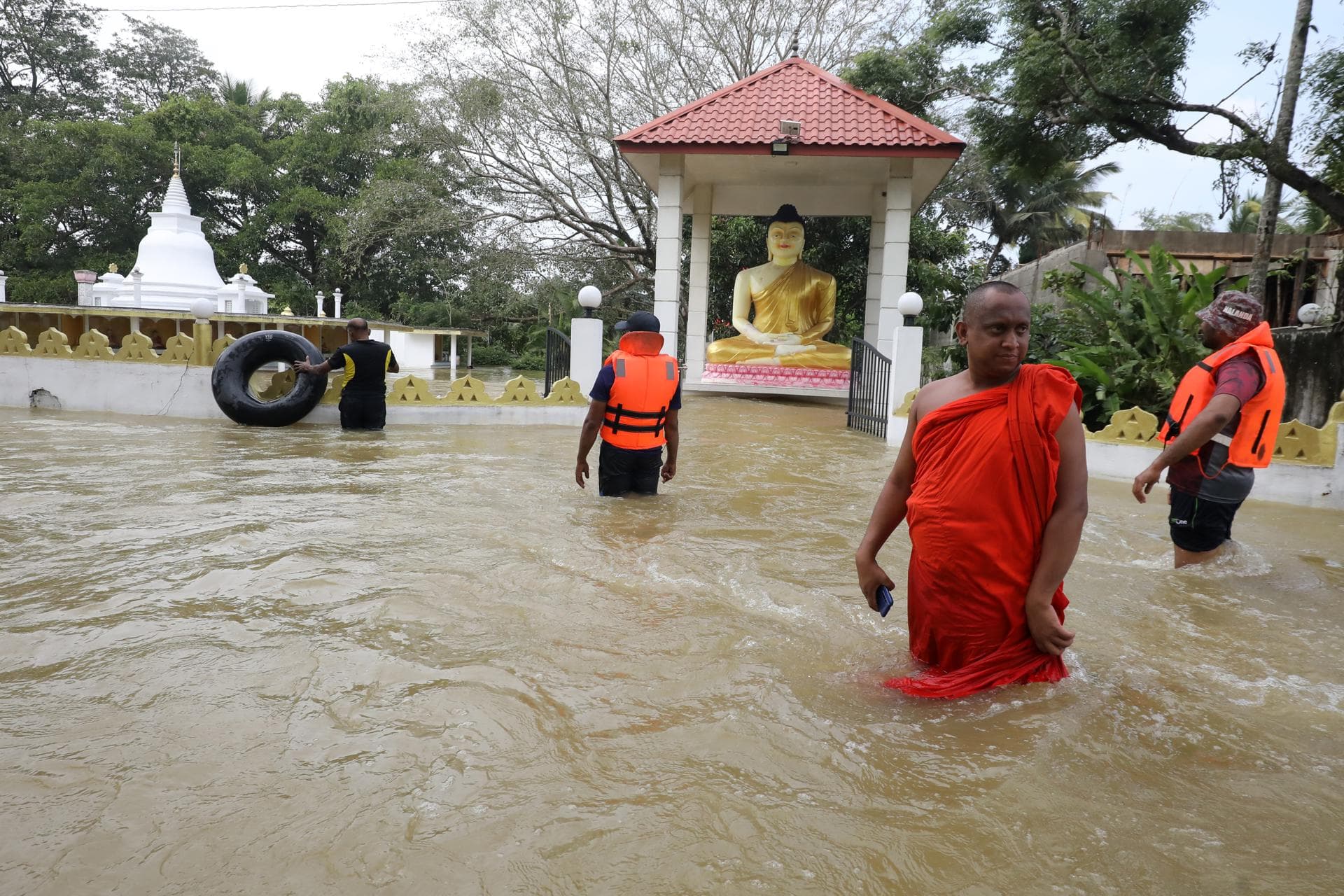 [VIDEO] Más de 1,100 muertos en Indonesia, Sri Lanka y Tailandia tras días de inundaciones