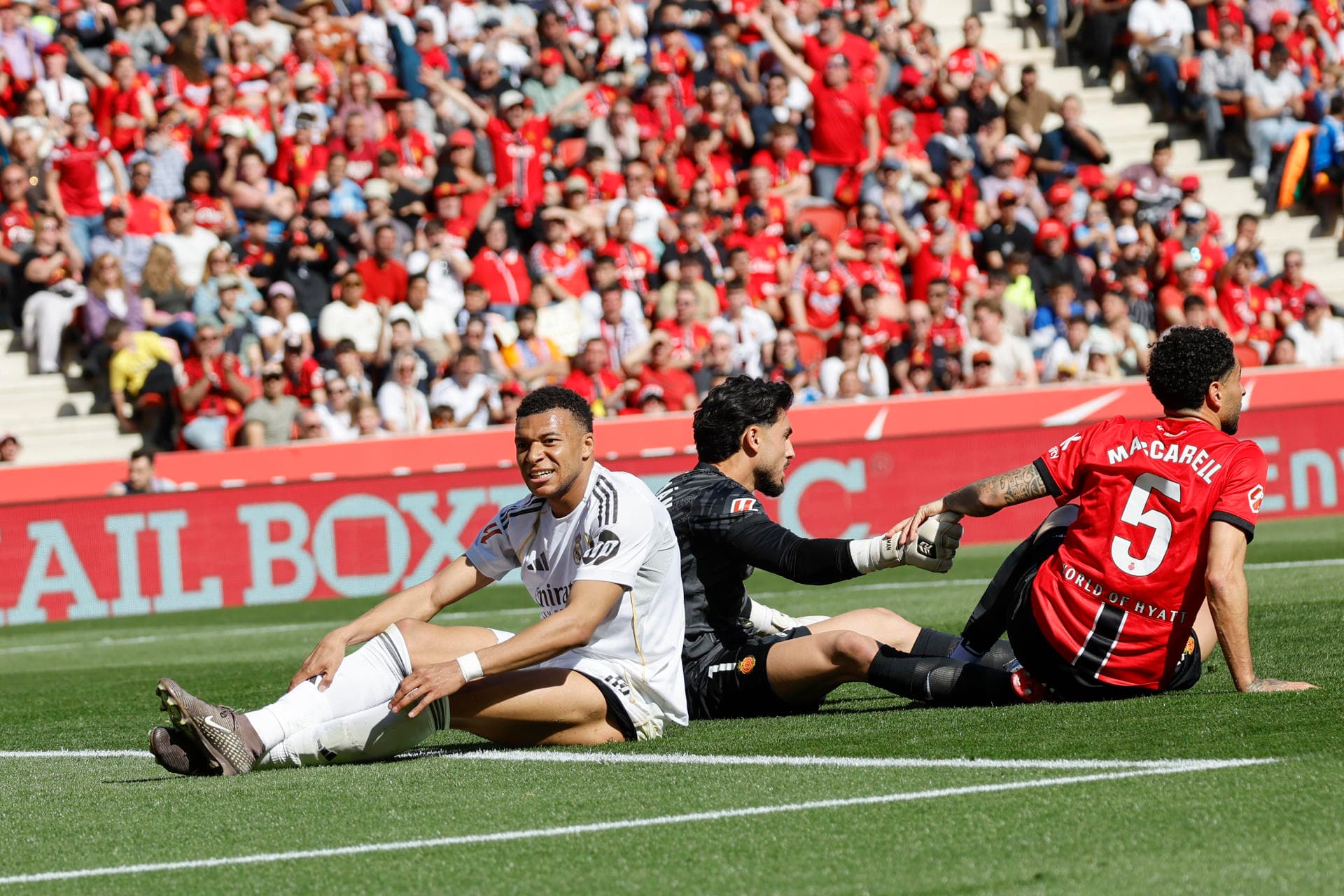 Muriqi saca al Mallorca del descenso y mete al Real Madrid en un lío