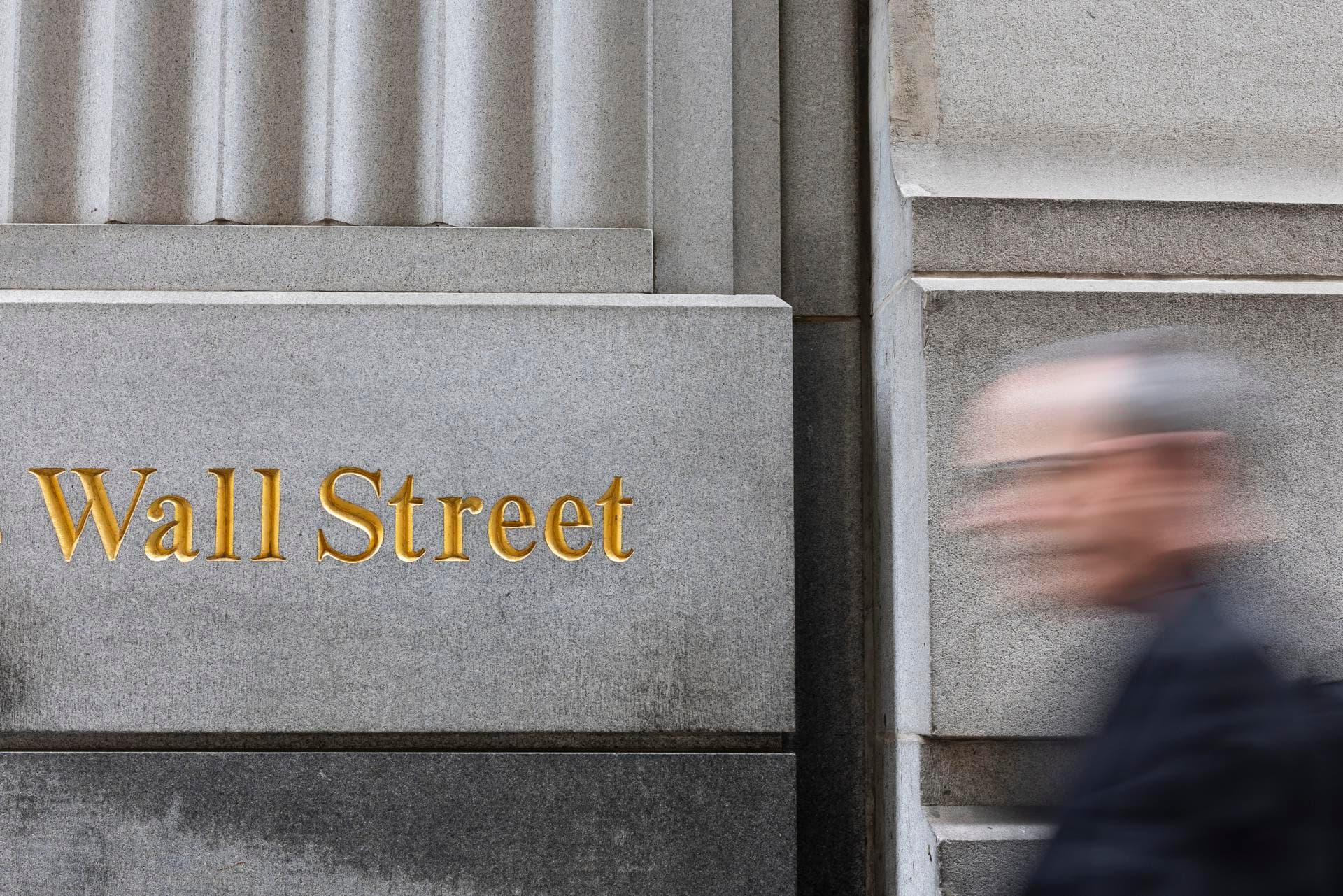 Wall Street cierra en verde, impulsado por avance hacia la reapertura del Gobierno de EEUU
