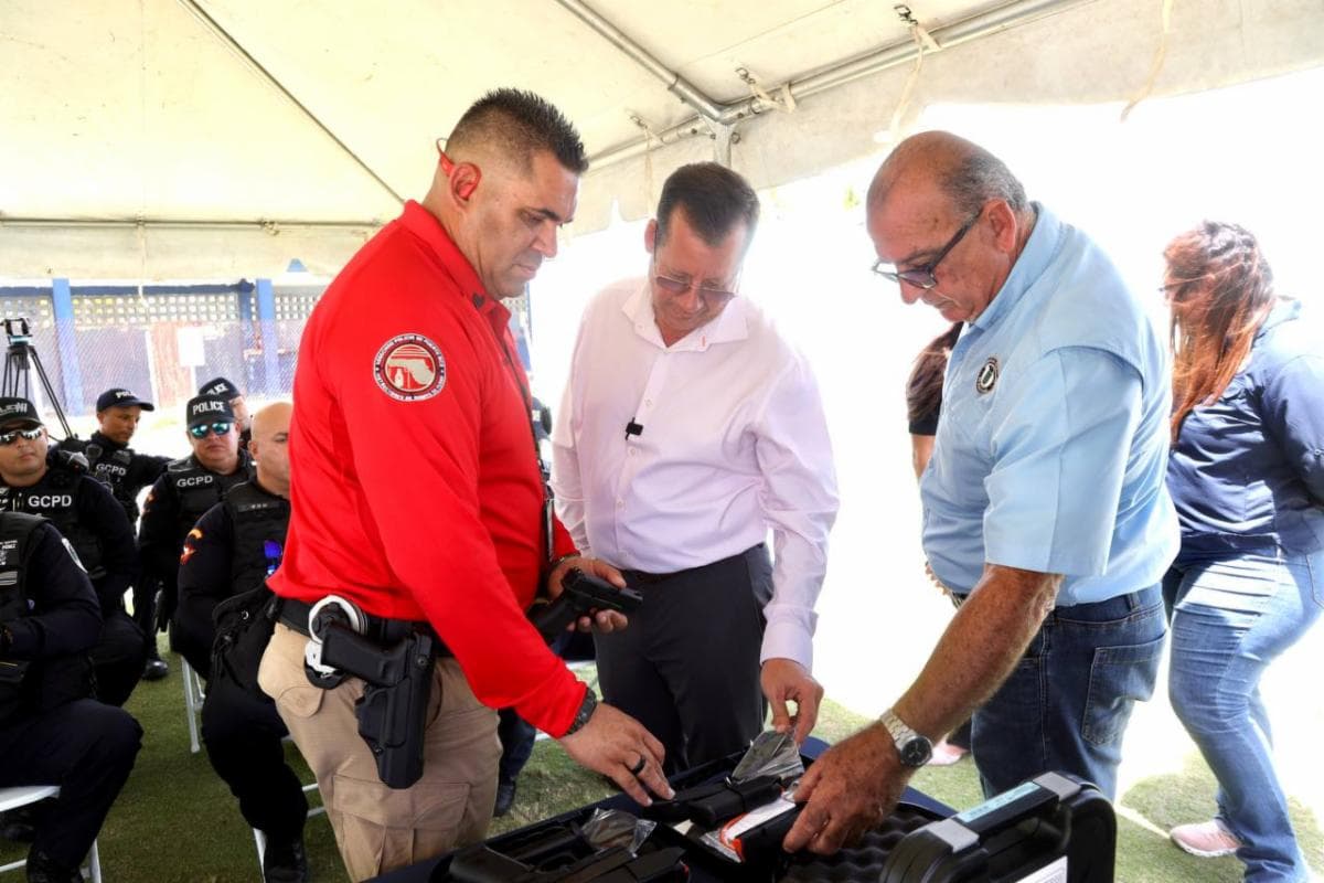 Guaynabo anuncia nuevas armas para la fuerza policial