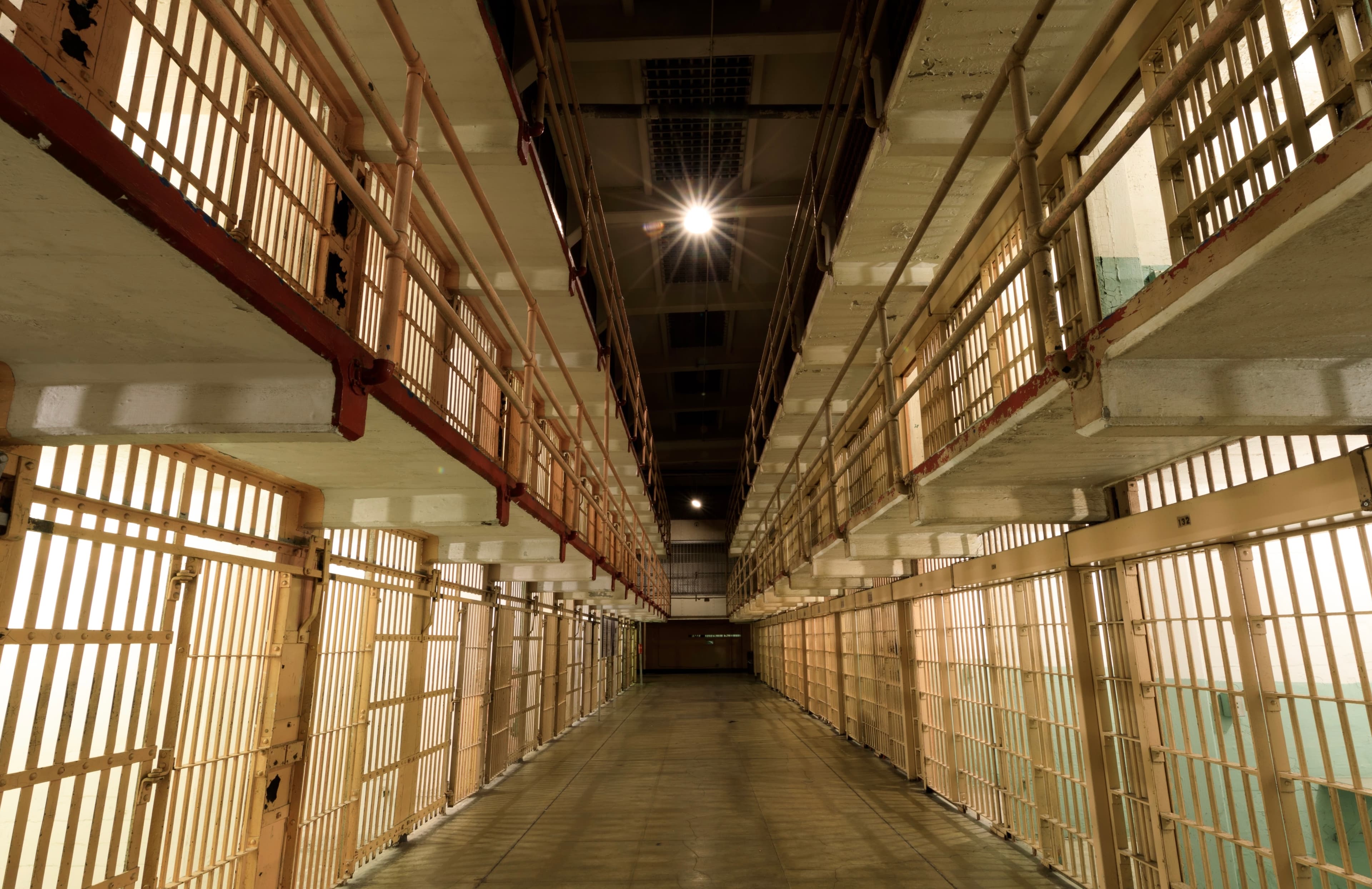 Trump ordena reabrir la cárcel de máxima seguridad de Alcatraz