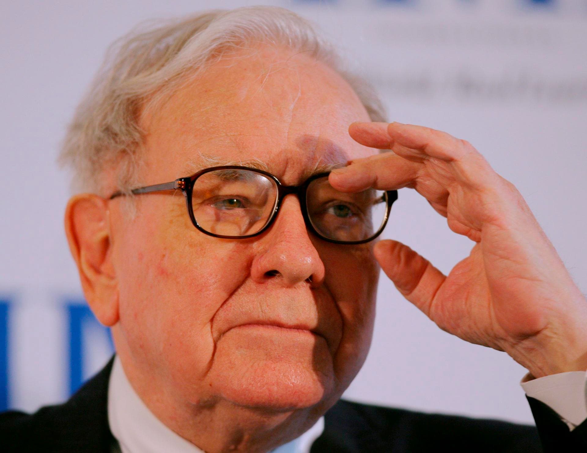 Warren Buffett se jubila a los 95 años pero no va a parar