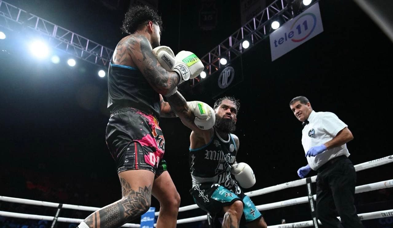 Bryant Myers vence o Ovi en evento de boxeo