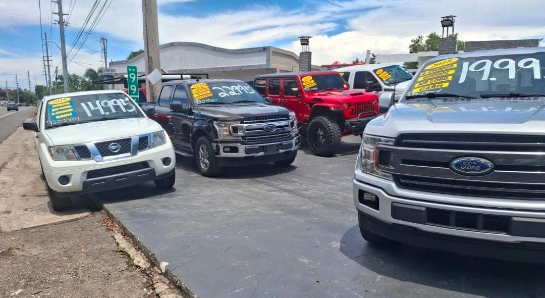 Multan y cierran consesonarios de autos fatulos en varios municipios