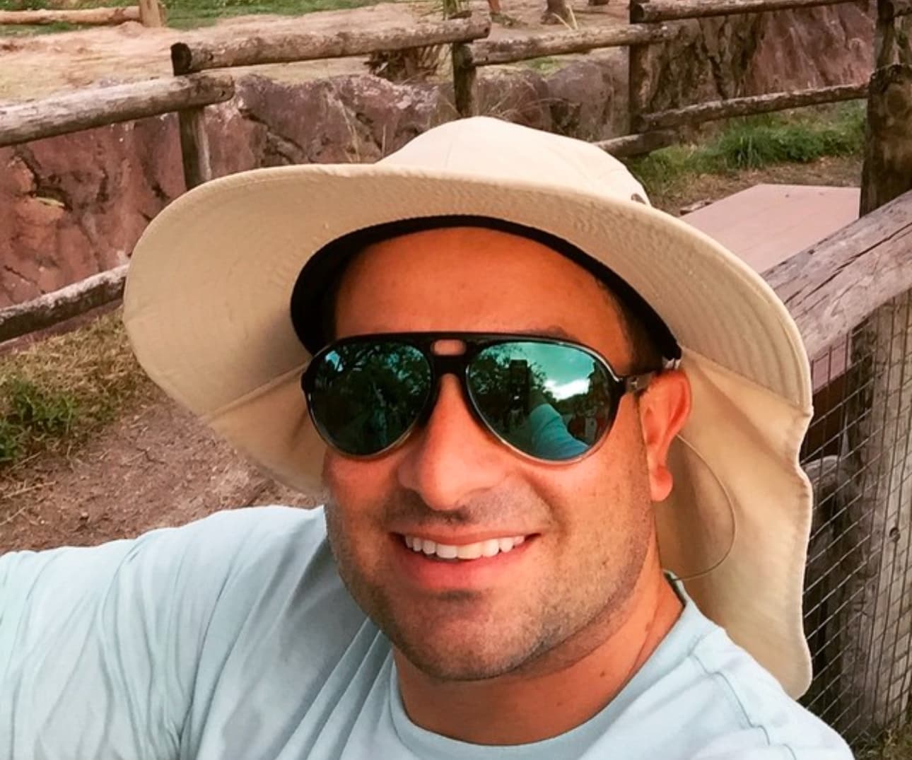 Yovin se la deja caer al hijo del Molusco