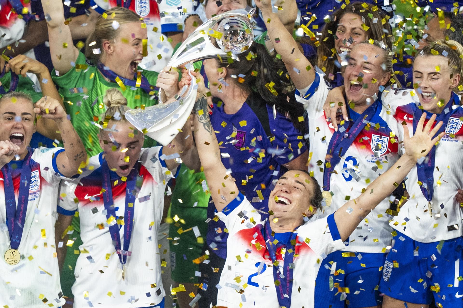 Inglaterra revalida el título de la Eurocopa