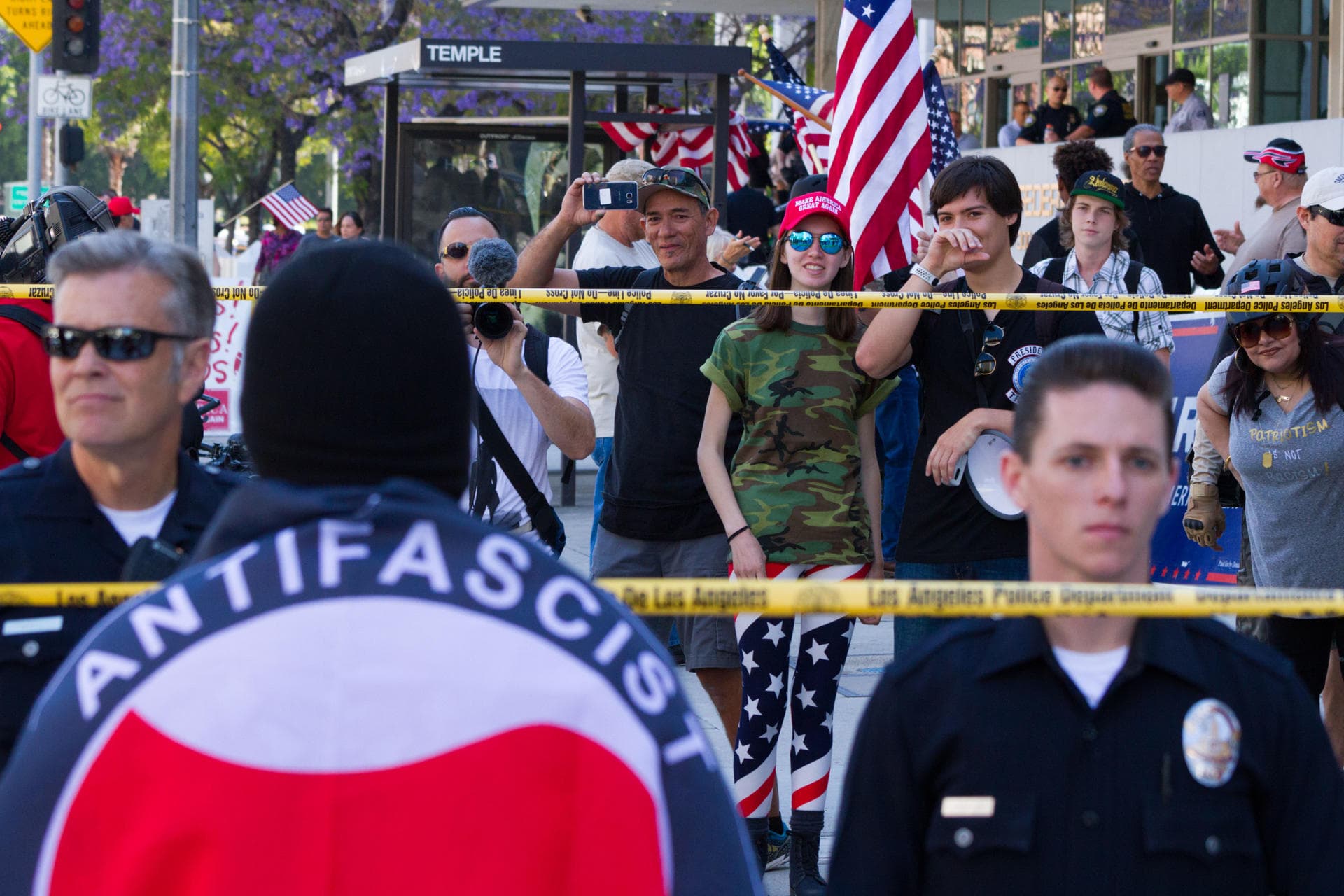Trump designa oficialmente como "terrorista" a Antifa