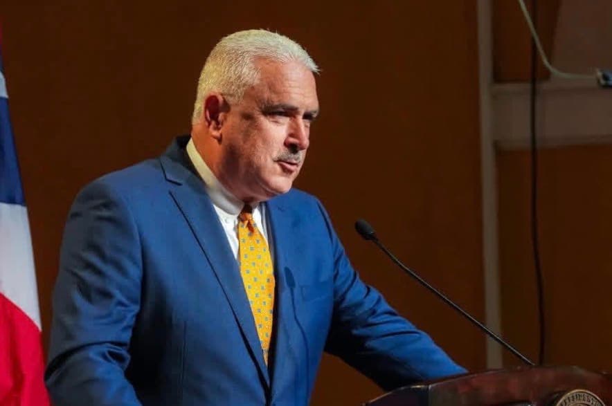 Senado cita a Francisco Domenech a Comisión Total