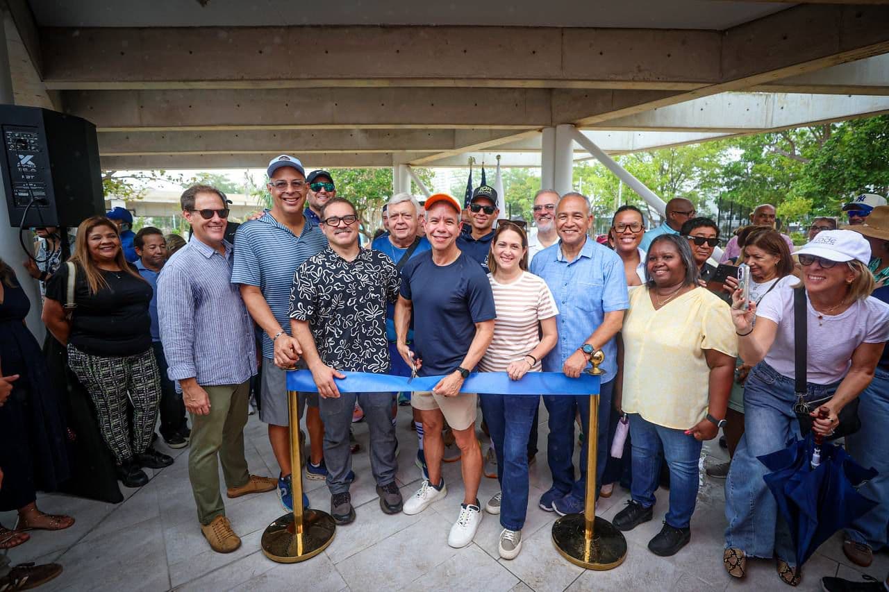 [FOTOS] Miguel Romero inaugura el renovado Parque Gándara en Hato Rey tras inversión de más de $8 millones