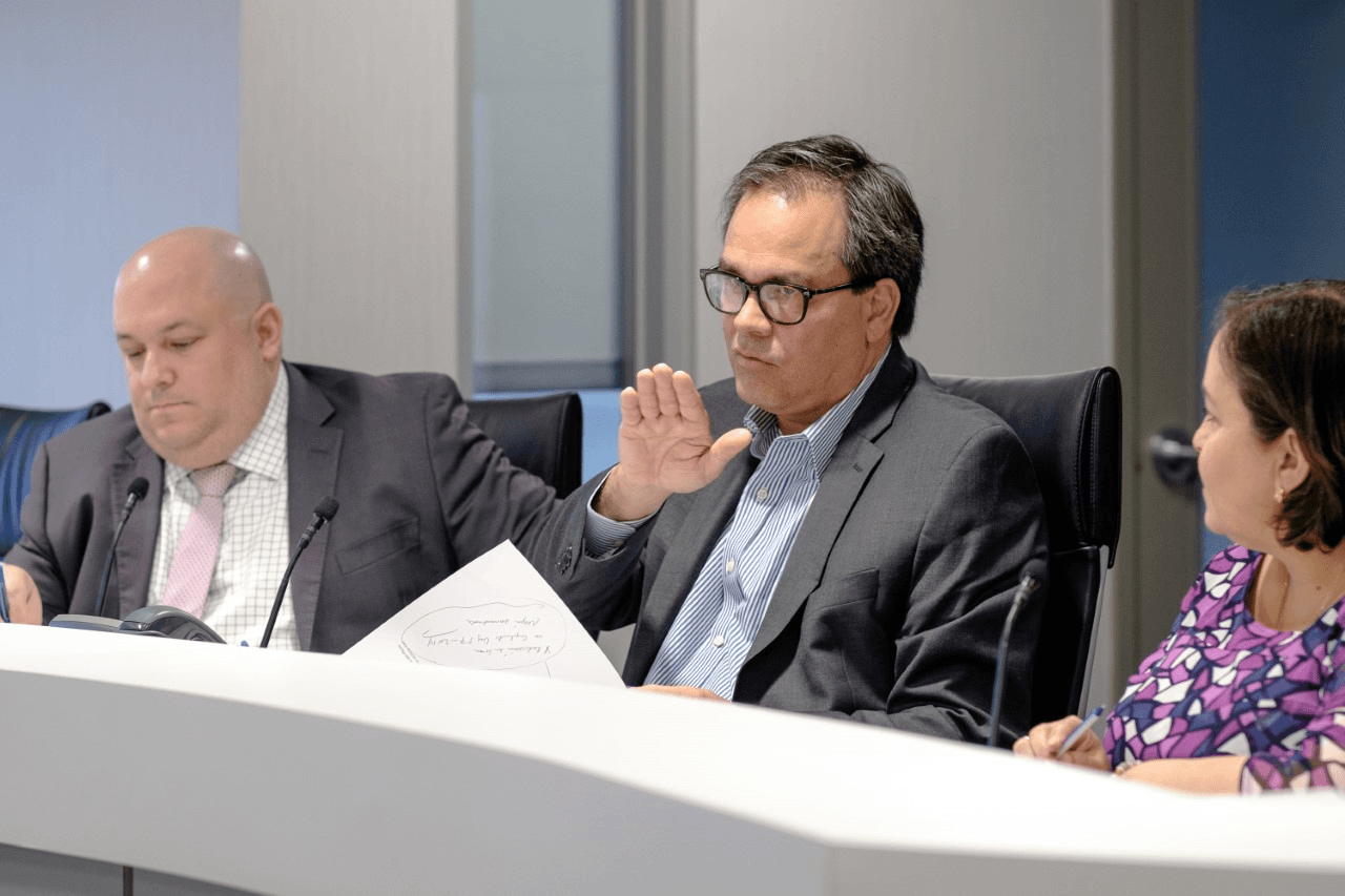 Negociado de Energía ordena a la AEE corregir el proceso de evaluación de proyectos de energía renovable