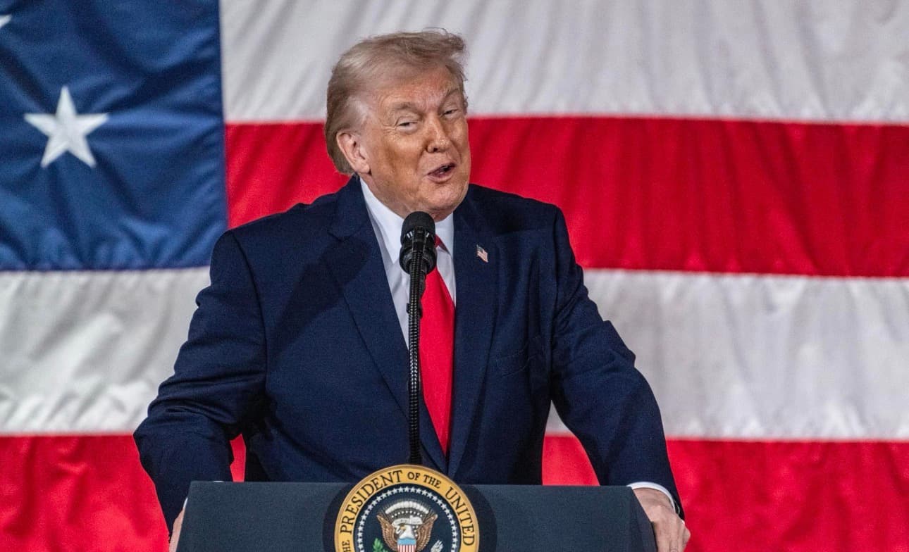 Entra en vigor el nuevo arancel global del 15% impuesto por Trump