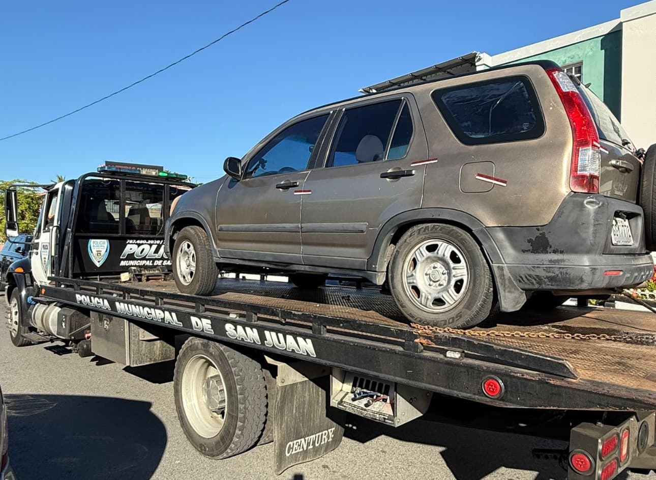 Autoridades actúan tras agresión con pirotecnia en el Viejo San Juan