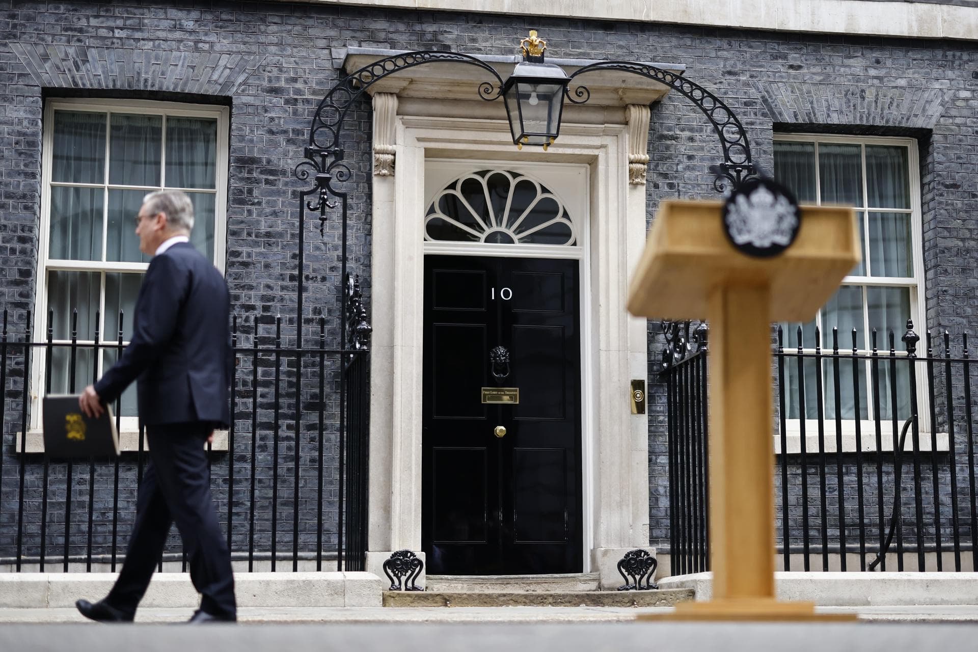 El primer ministro británico, Keir Starmer, anuncia su dimisión
