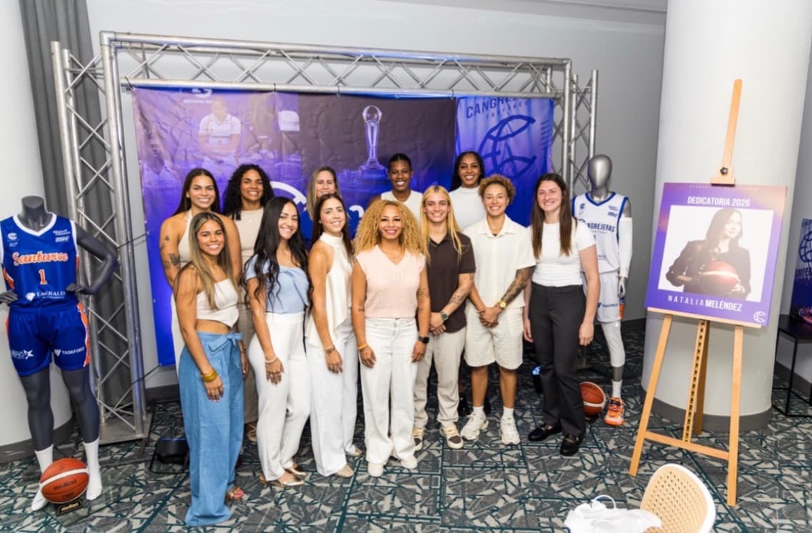 Cangrejeras presentan plantilla y dedicarán temporada a Natalia Meléndez