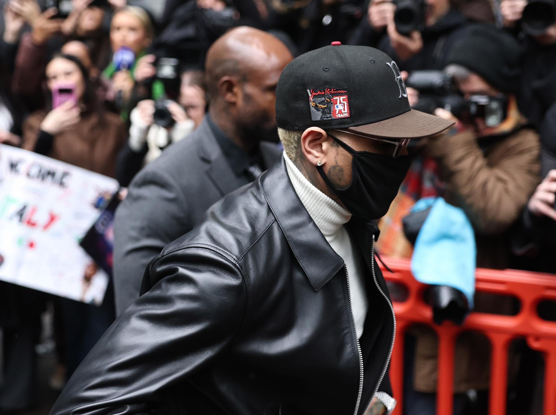 El cantante Chris Brown condenado a 8 meses de cárcel