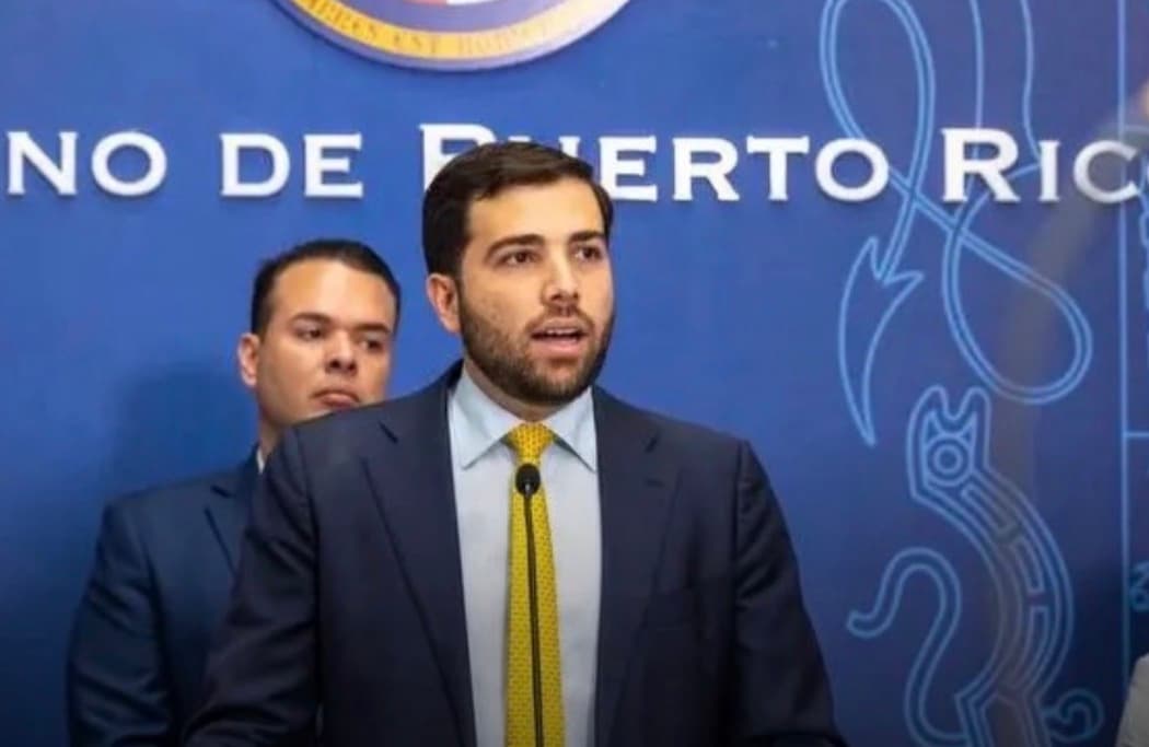 Sebastián Negrón acusa bajo juramento a Domenech de intervenir en procesos del DDEC y obstaculizar pesquisa interna