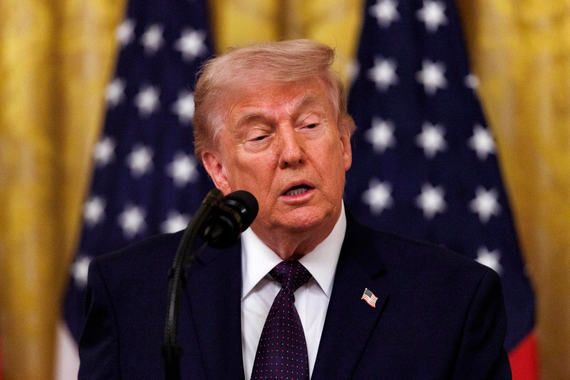 Aviones de combate interceptan aeronave en los Juegos Patrióticos a los que asistía Trump