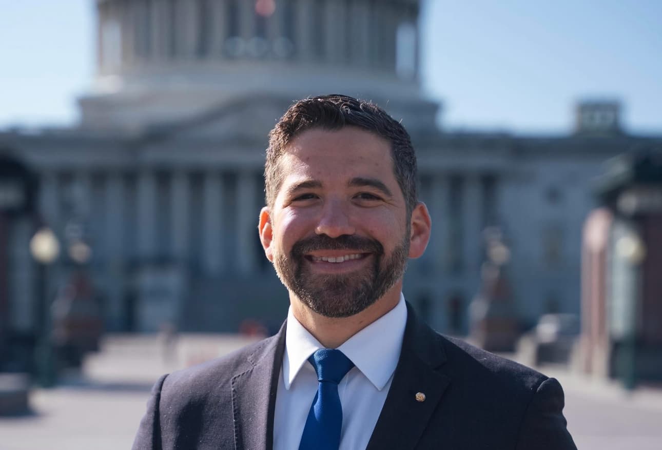 Partido Demócrata honra a veteranos puertorriqueños y reafirma la importancia estratégica de las bases militares en la Isla