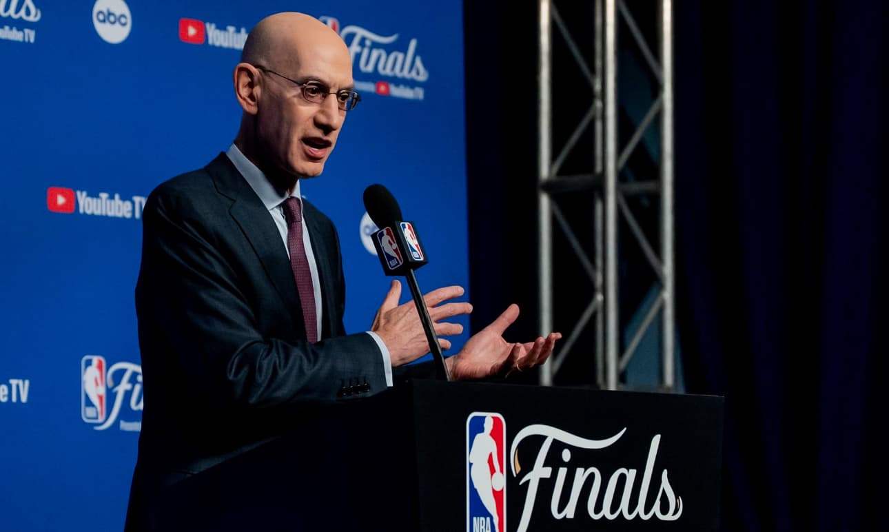 Comisionado de la NBA dice que el arresto de dos figuras de la liga es inquietante