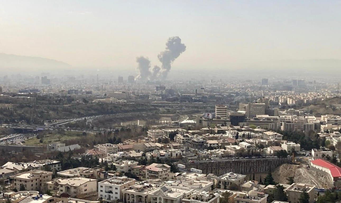 Irán extiende su respuesta por Oriente Medio tras ataques que causan decenas de muertos