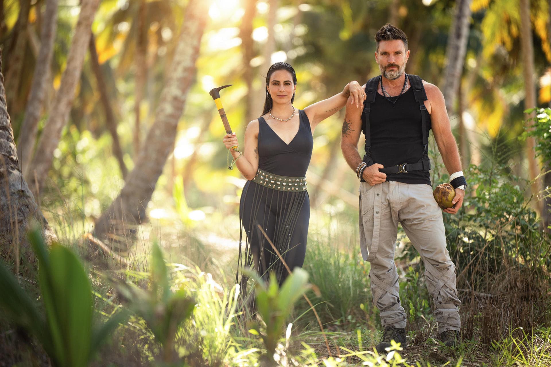 Julián Gil y Valeria Marín cambian su luna de miel por la aventura de 'El Conquistador'