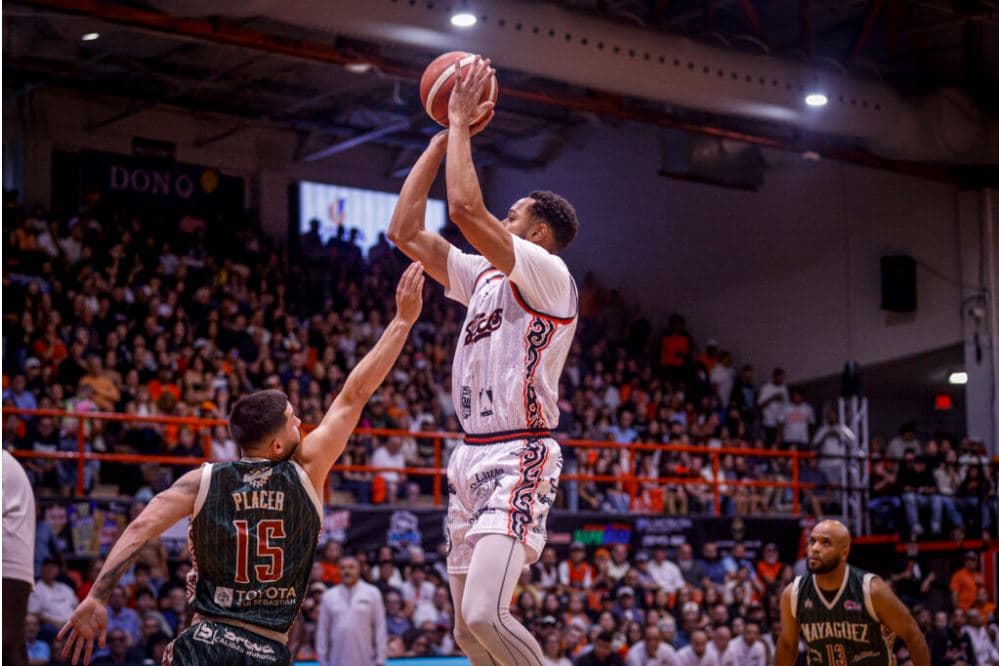 Osos de Manatí y Atléticos de San Germán consiguen victorias en la jornada del BSN