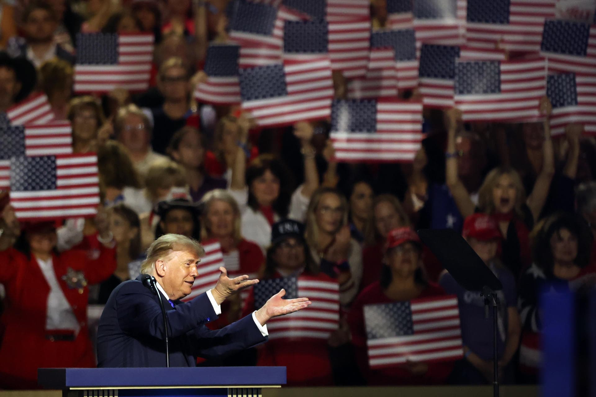 Trump ofrece 5,000 dólares a cada ciudadano si su partido gana elecciones de término medio